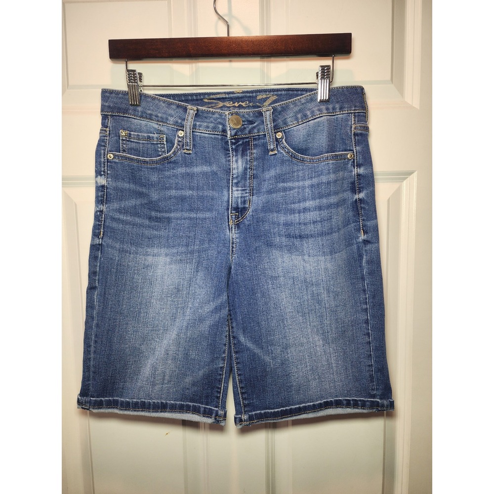 Seven7 Women's Denim Bermuda Shorts Medium Wash Blue Size 10 Embroidered Pockets